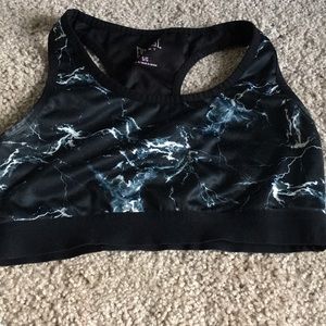 sports bra
